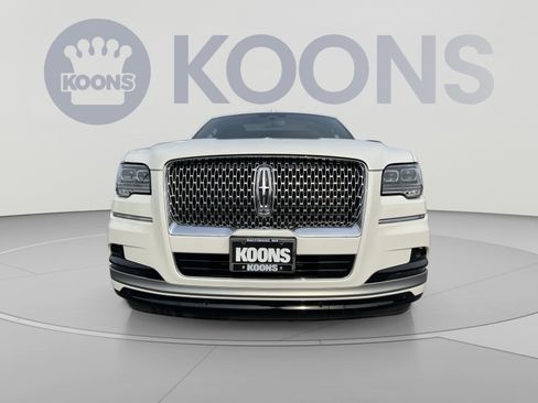 Used 2023 Lincoln Navigator Reserve AWD/4WD image 19