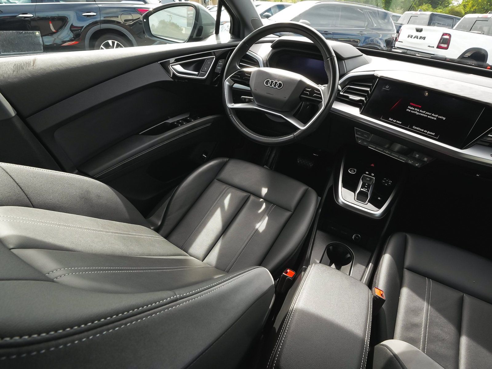 Used 2023 Audi Q4 e-tron Premium Plus w/ Premium Plus AWD/4WD image 40