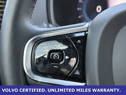 Certified 2024 Volvo XC90 B6 Ultimate w/ Lounge Package image 17
