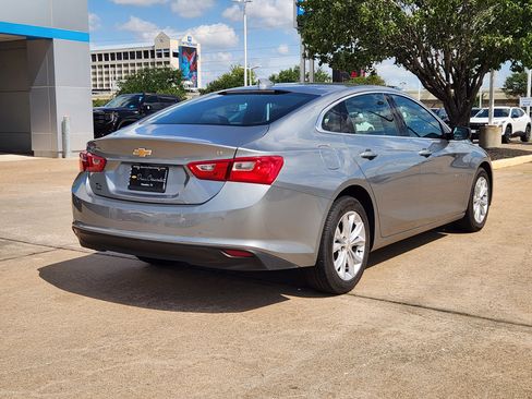 Used 2025 Chevrolet Malibu LT FWD image 6
