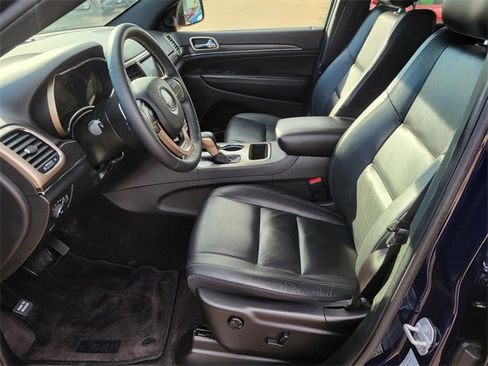 Used 2017 Jeep Grand Cherokee Limited image 21
