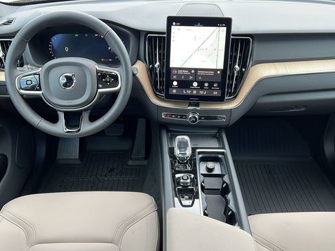 New 2026 Volvo XC60 B5 Core AWD/4WD image 10