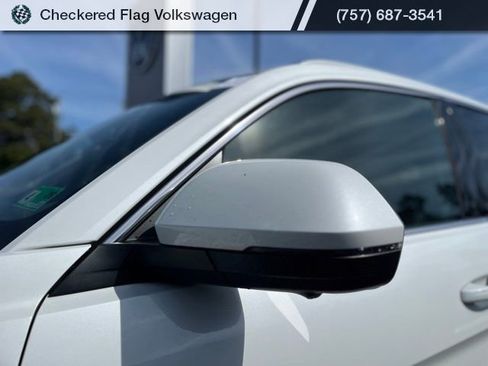 Used 2023 Volkswagen Atlas Cross Sport SEL Premium R-Line image 4