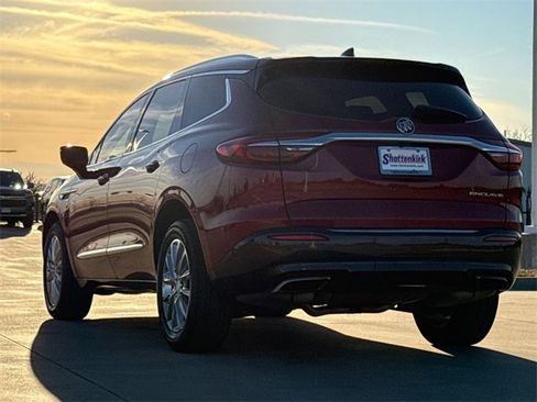 Used 2019 Buick Enclave Essence image 6