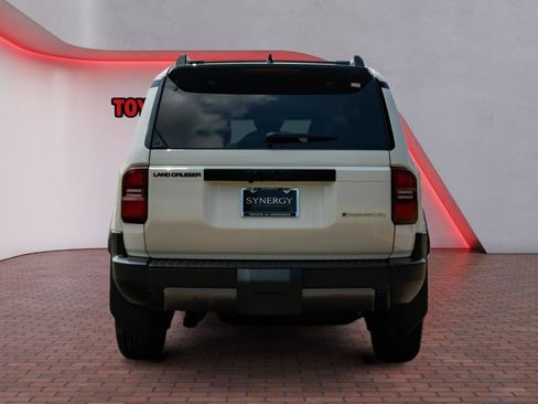 Used 2026 Toyota Land Cruiser w/ Premium Package AWD/4WD image 6