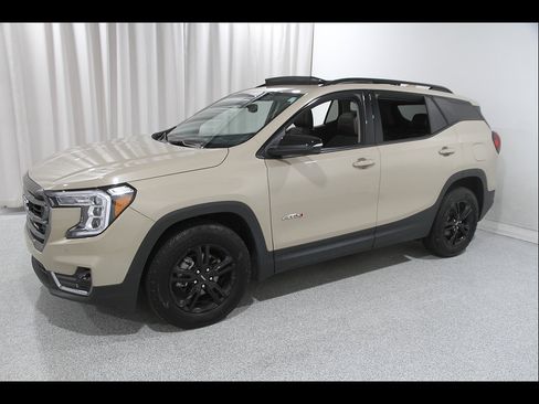 Certified 2023 GMC Terrain AT4 w/ Infotainment Package II AWD/4WD image 3