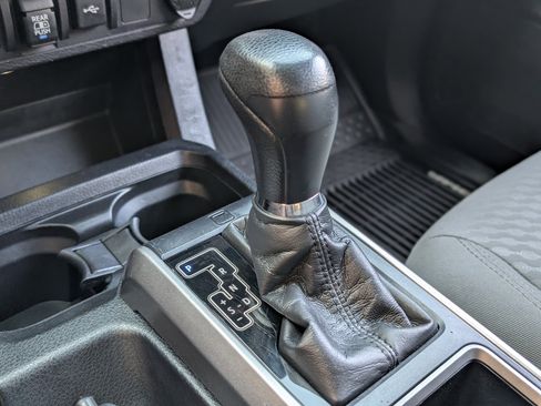 Used 2020 Toyota Tacoma SR5 image 30