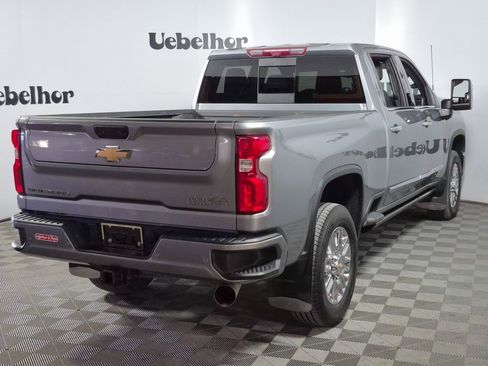 Used 2024 Chevrolet Silverado 3500 High Country w/ Technology Package image 7