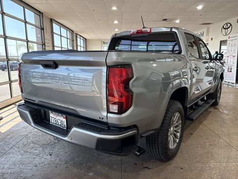 Used 2024 Chevrolet Colorado LT w/ LT Convenience Package RWD image 2