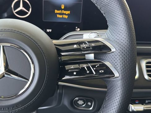 New 2026 Mercedes-Benz GLS 580 4MATIC image 26