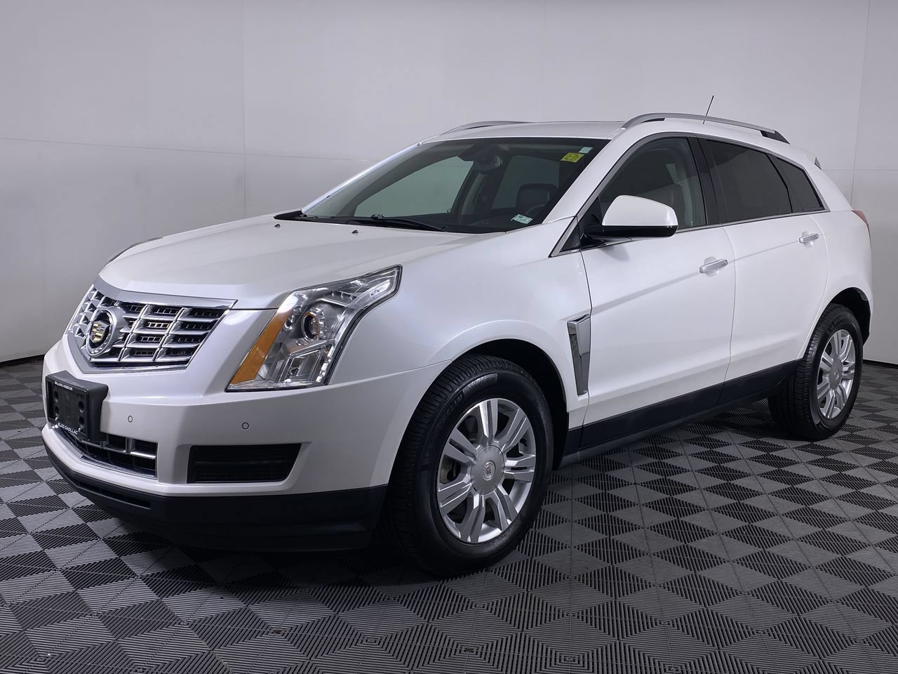 Used 2015 Cadillac SRX Luxury FWD image 17