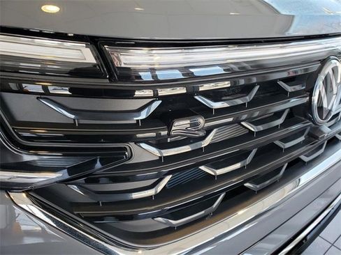 New 2025 Volkswagen Atlas Cross Sport SEL Premium R-Line image 4