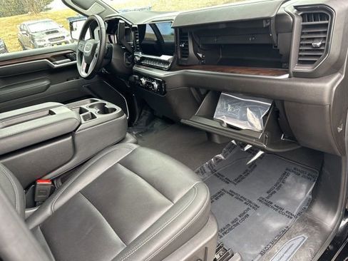 Used 2025 GMC Sierra 1500 SLT image 38