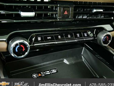 New 2026 Chevrolet Tahoe High Country AWD/4WD image 17