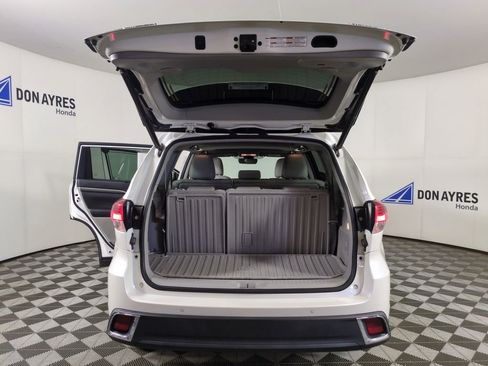 Used 2019 Toyota Highlander Limited AWD/4WD image 26