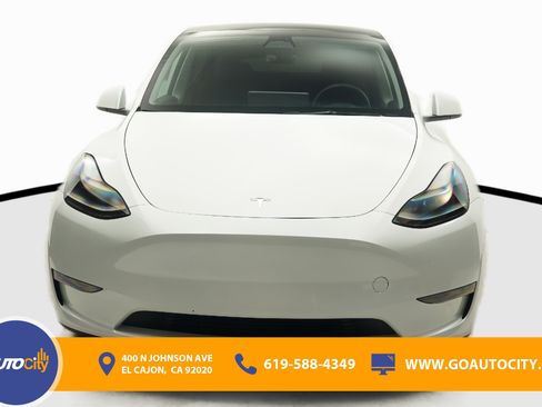 Used 2023 Tesla Model Y Performance image 4
