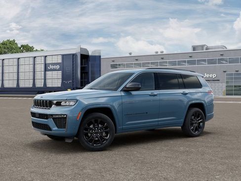 New 2026 Jeep Grand Cherokee L Limited image 1