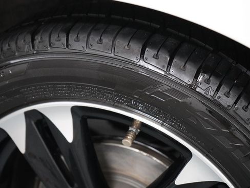 Used 2015 Honda CR-Z EX image 29