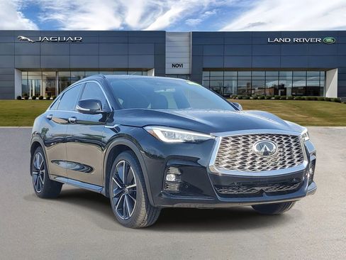 Used 2023 INFINITI QX55 Essential AWD/4WD image 2