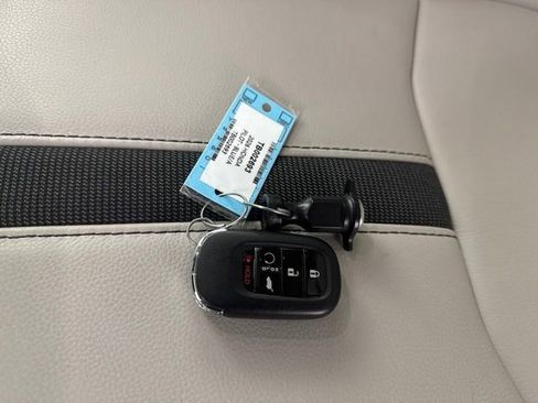 Certified 2026 Honda Pilot EX-L image 36