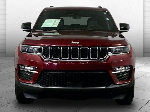 Used 2025 Jeep Grand Cherokee Limited AWD/4WD image 2