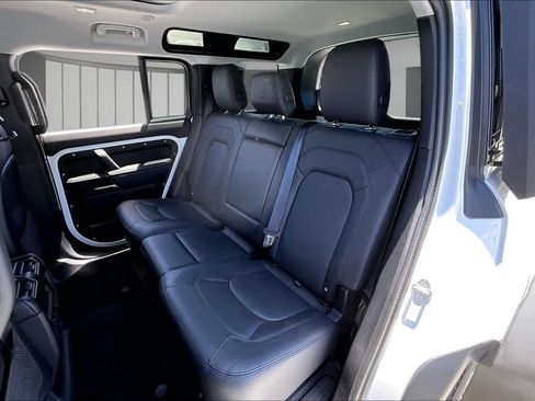 Certified 2025 Land Rover Defender 110 S AWD/4WD image 20
