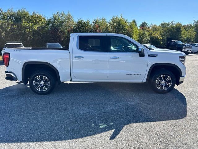 Used 2025 GMC Sierra 1500 SLT AWD/4WD image 7