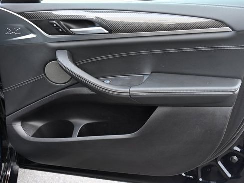 Certified 2023 BMW X4 M40i w/ Premium Package image 17