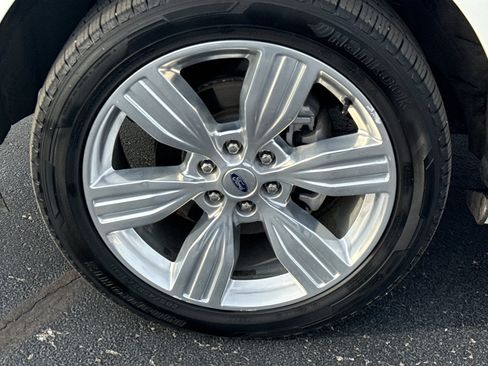 Used 2024 Ford Expedition Max Platinum image 10