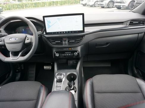 Certified 2023 Ford Escape ST-Line w/ Tech Pack #1 FWD image 6