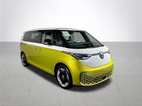 Certified 2025 Volkswagen ID. Buzz Pro S Plus RWD image 4