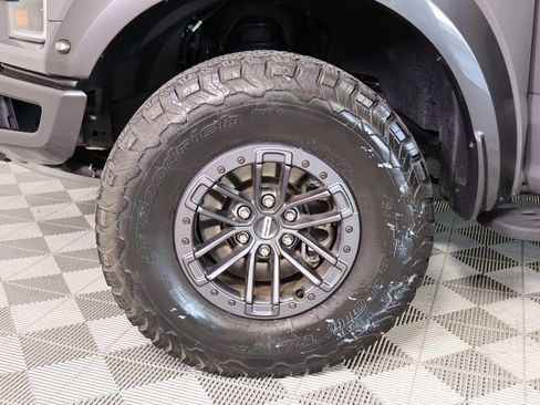 Used 2020 Ford F150 Raptor w/ Equipment Group 802A Luxury image 20