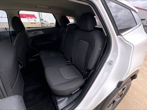 Used 2024 Kia Sportage LX AWD/4WD image 26