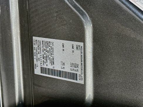 Used 2025 Nissan Leaf S FWD image 12