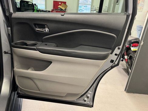 Used 2018 Honda Pilot Elite image 20
