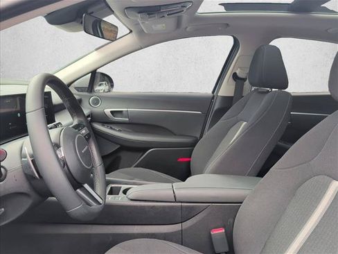 Used 2025 Hyundai Sonata SEL FWD image 10