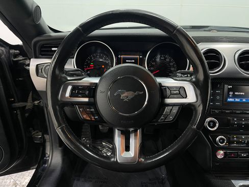 Used 2018 Ford Mustang GT RWD image 20