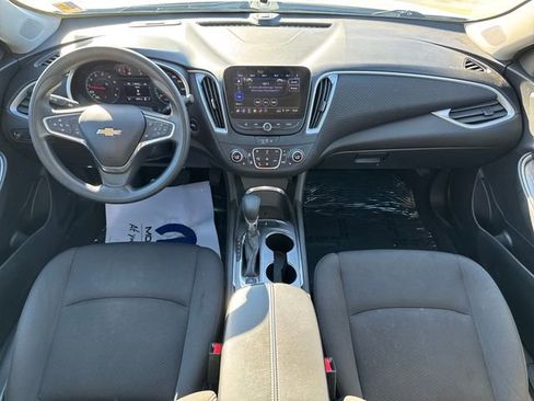 Used 2023 Chevrolet Malibu LT image 12