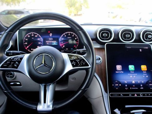 Used 2025 Mercedes-Benz C 300 4MATIC Sedan image 39