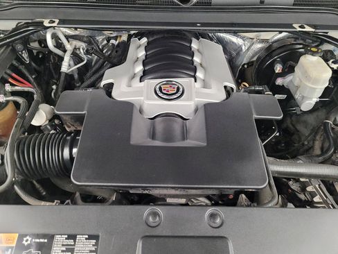 Used 2015 Cadillac Escalade ESV Premium image 30