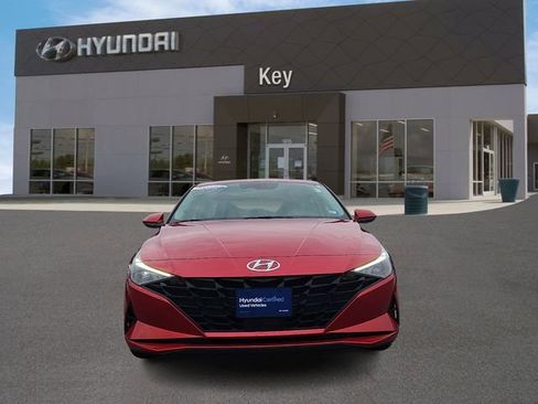 Certified 2021 Hyundai Elantra SEL w/ Convenience Package image 7