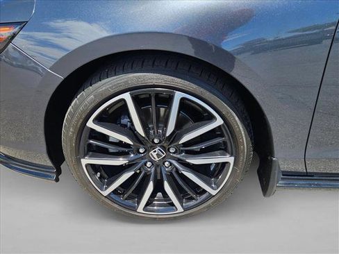 Used 2024 Honda Accord Touring image 21