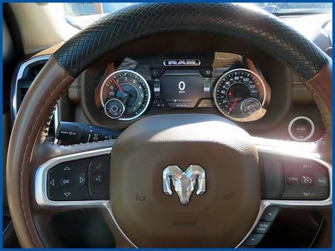 Certified 2019 RAM 1500 Laramie image 14