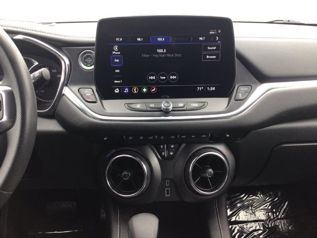 Used 2025 Chevrolet Blazer LT AWD/4WD image 14