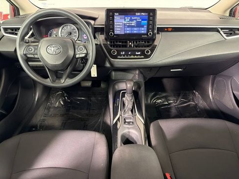 Used 2022 Toyota Corolla LE FWD image 22