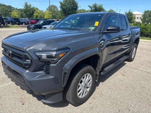 Used 2024 Toyota Tacoma SR w/ SR Upgrade Package AWD/4WD image 1