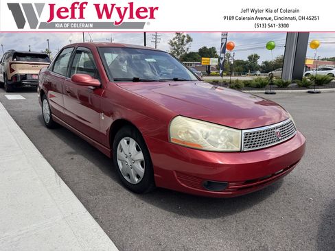 Used 2003 Saturn L-Series L200 FWD image 1