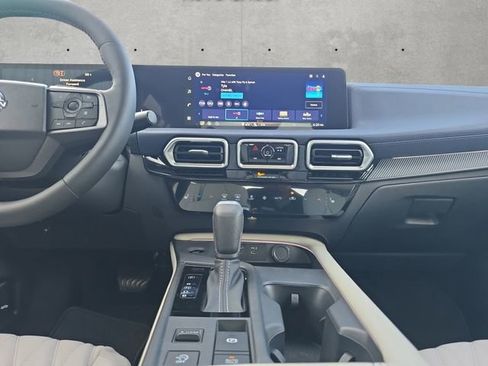 New 2026 Nissan Sentra SL w/ Floor Mat Package image 3