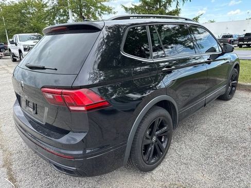 Used 2023 Volkswagen Tiguan SE R-Line FWD image 6