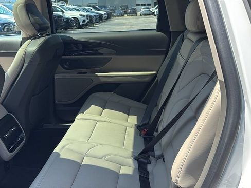 Used 2025 Lincoln Nautilus Premier w/ Equipment Group 102A AWD/4WD image 23